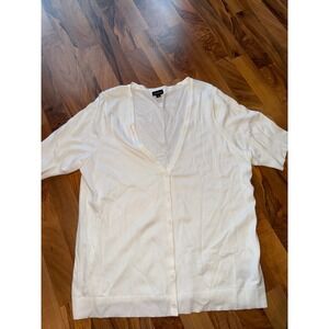 Torrid White Short Sleeve V Neck Button Up Cardigan Sweater Plus Size 2 classic